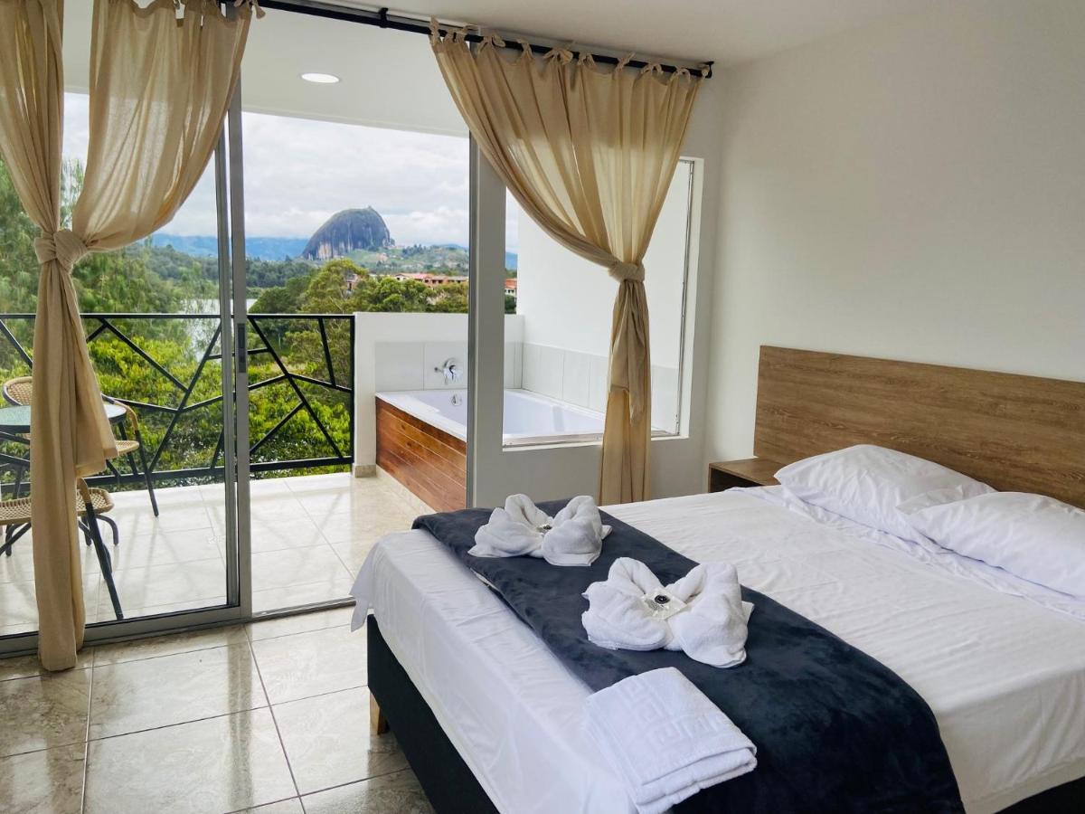 La Madriguera Hotel Guatape Exterior photo