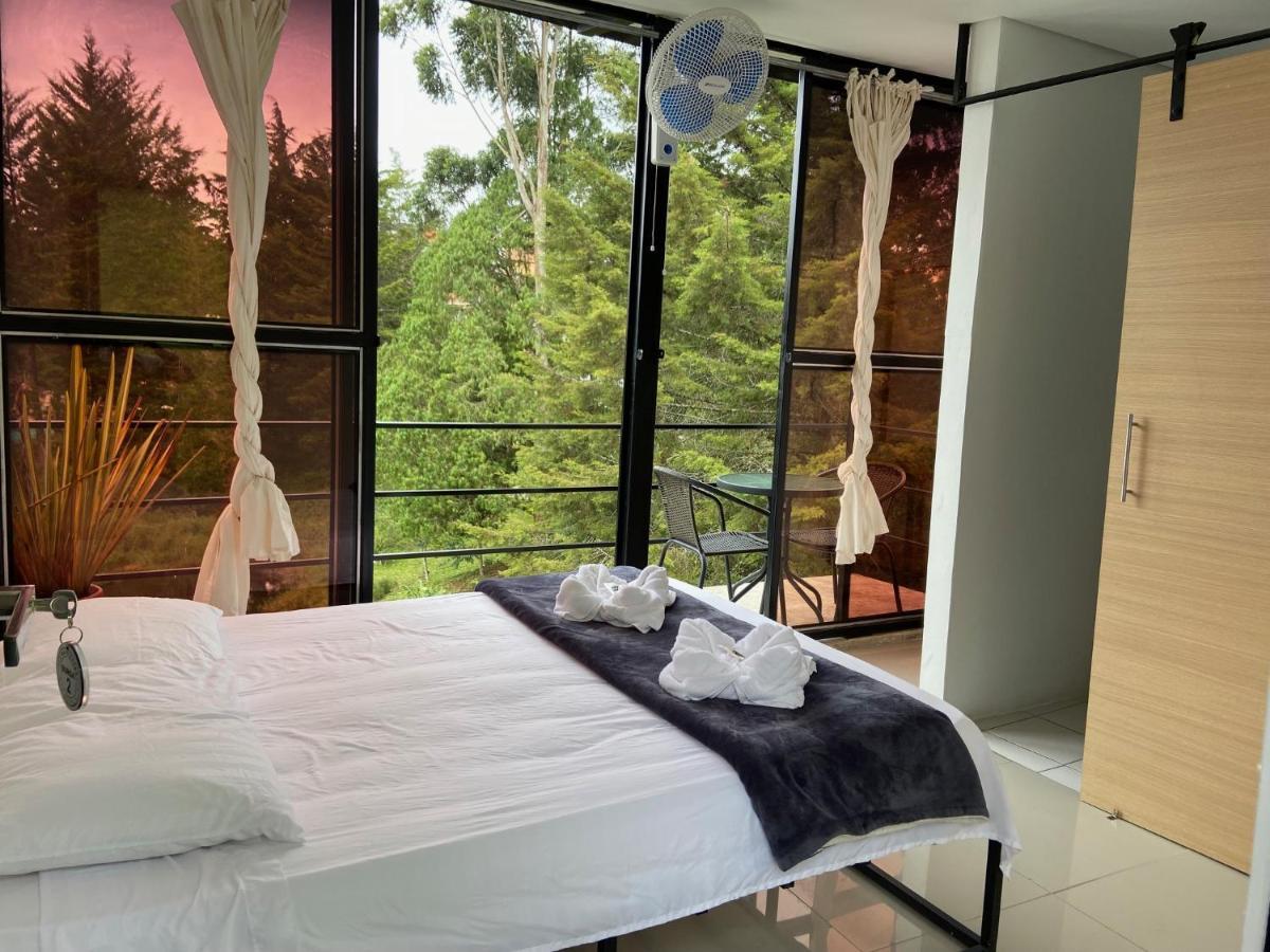 La Madriguera Hotel Guatape Exterior photo